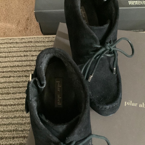 Pilar Abril Suede and Sherpa heeled bootie - Picture 3 of 4